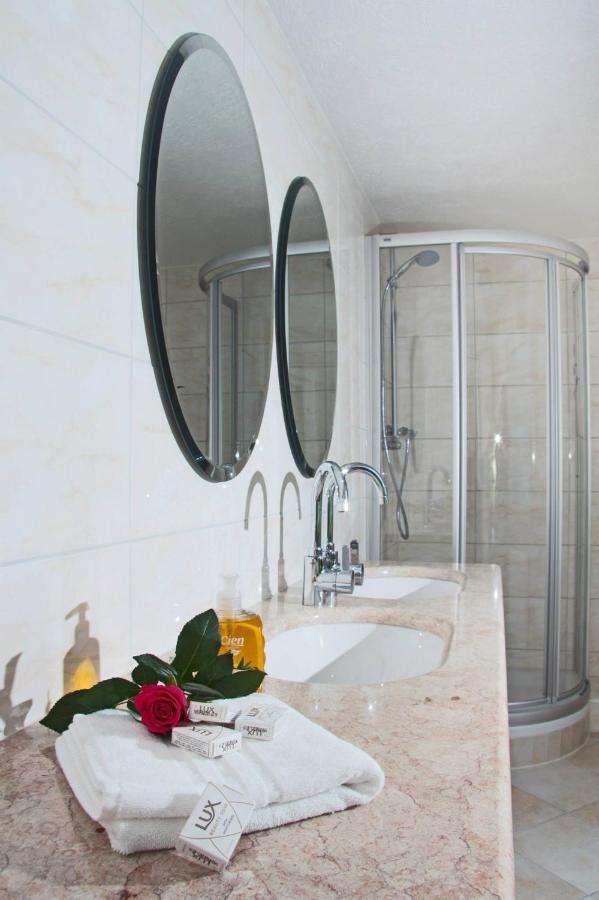 Hotel Albergo Mamma Rosa ヴンジーデル エクステリア 写真